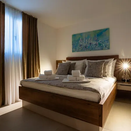 Saint Donat Center Ζαντάρ